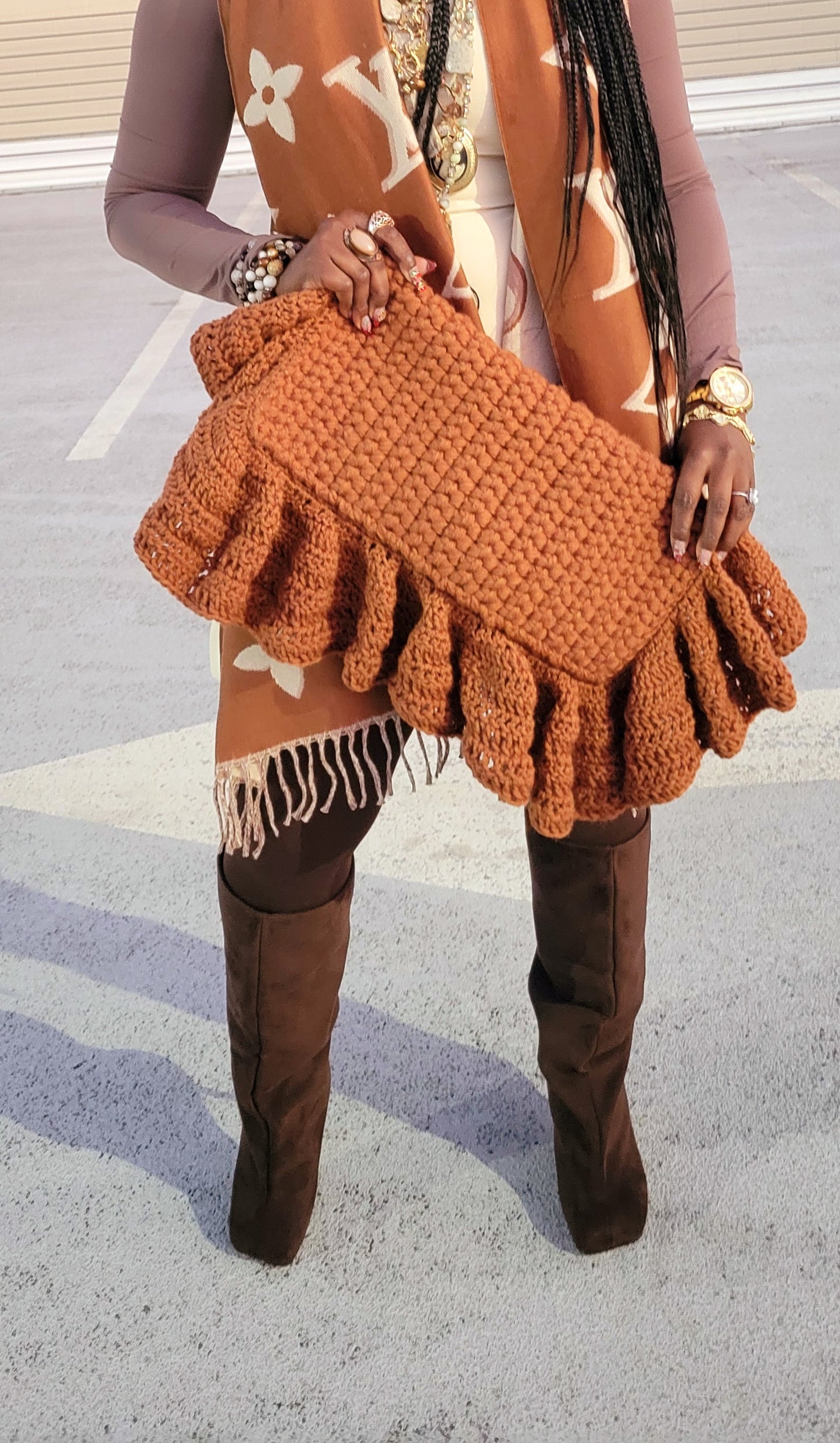 Oversized Toffee Ruffle Londyn