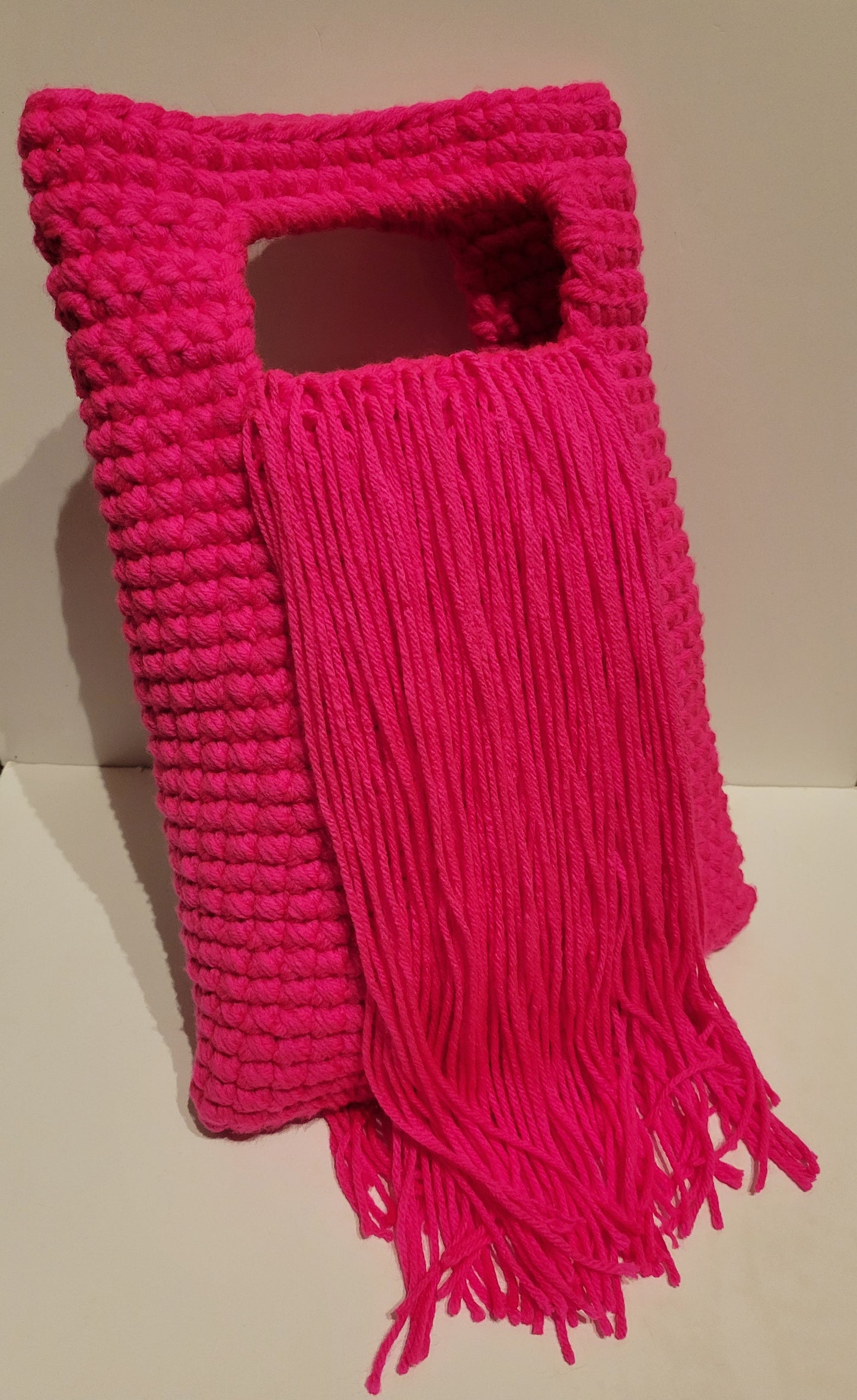 Akiko | Bright Pink Drop Fringe Melani