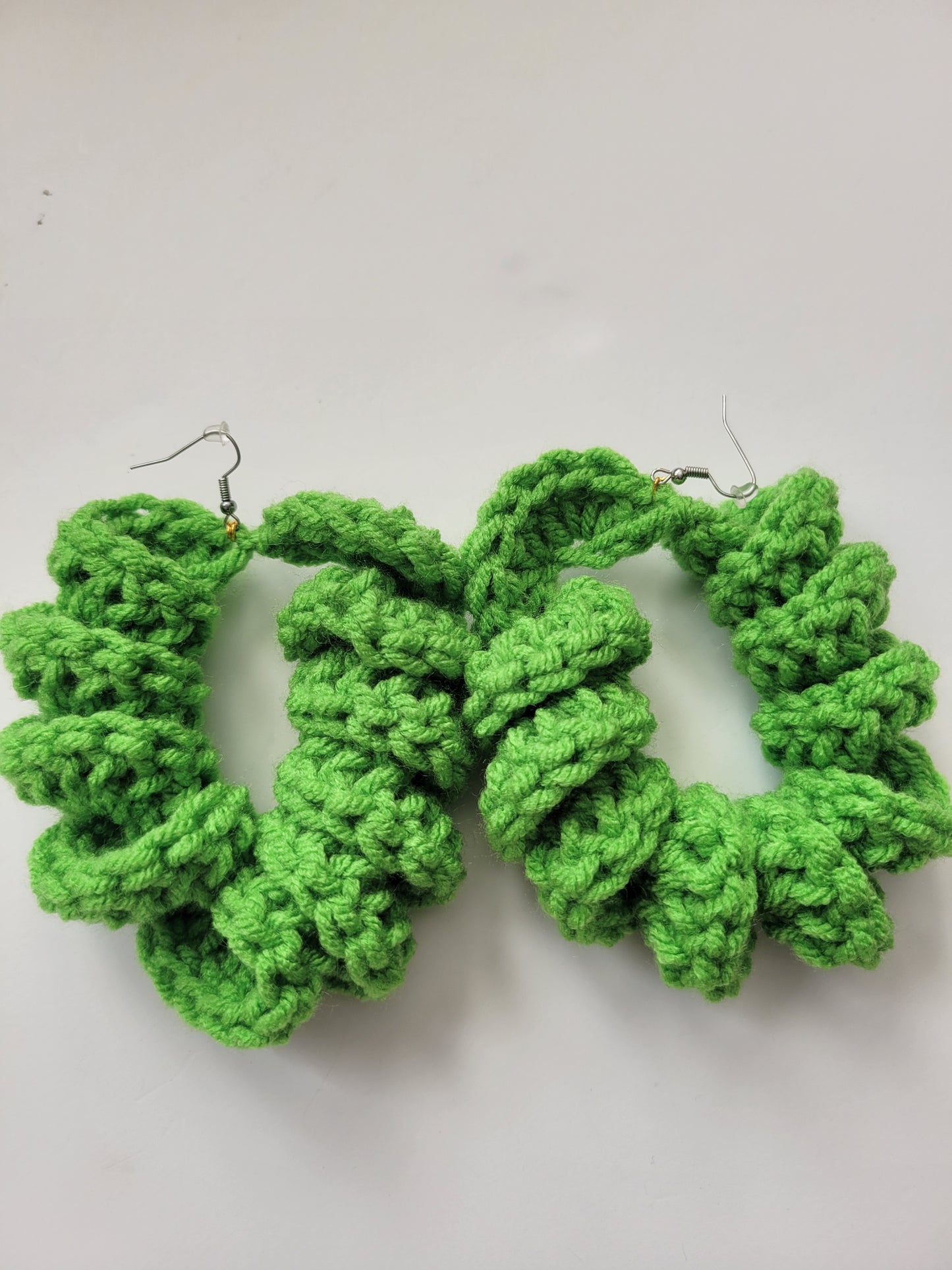 Twisted Spiral Loop