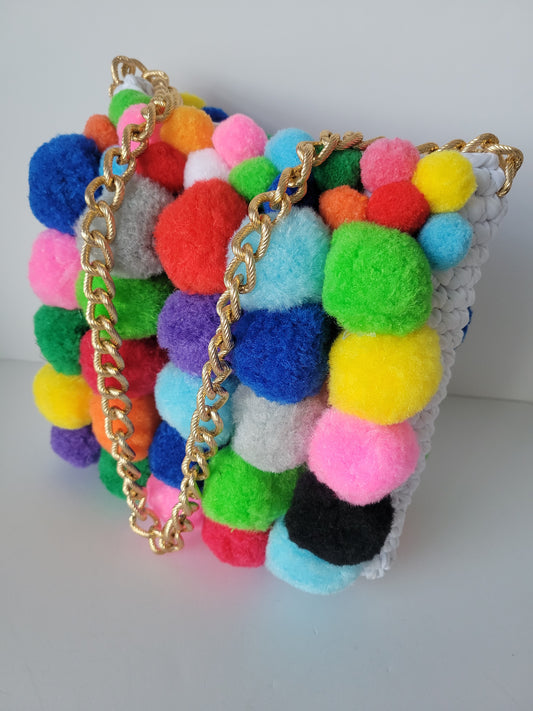 Multi Pompom Melani